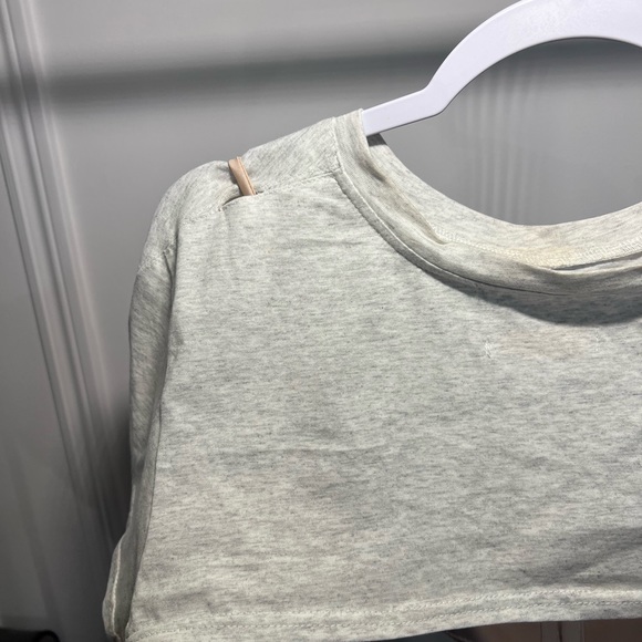 DUAL STYLE TOP // TWOTWINSTYLES // size small 🤍 - Picture 4 of 10